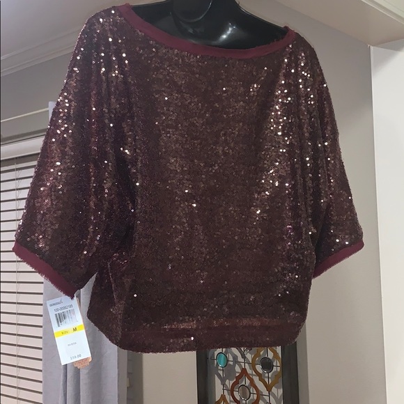 GB Sequin Top - Picture 2 of 3